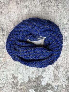 Gap Knit Infinity Scarf Neck Warmer Fair Isle Blue Fisherman One Size Warm